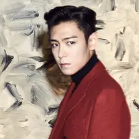 Beberapa hari lalu T.O.P Big Bang dinyatakan positif sebagai pemakai ganja. Berpengaruh dengan wajib militer yang sedang dijalaninya, pemilik nama asli Choi Seung Hyun ini mencoba bunuh diri lantaran malu. (Instagram/ choi_seung_hyun_tttop)