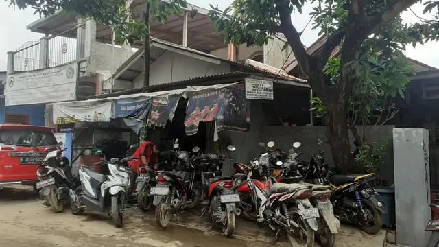 Bengkel Sampai Steam Motor di Bekasi Kebanjiran Rezeki