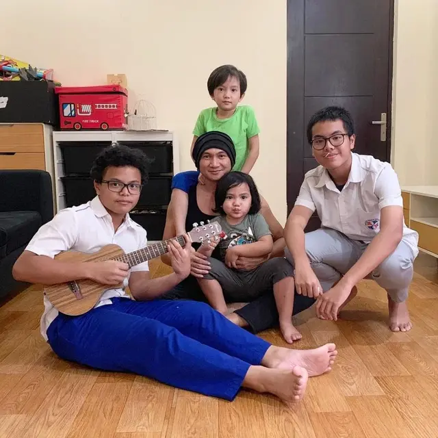 Potret Rumah Anji, Bergaya Skandinavia dan Bernuansa Abu-Abu