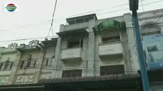 Kawanan perampok menyekap pasangan kakek dan cucu di ruko, di kawasan Medan Marelan, Sumatra Utara. Tersangka kabur membawa harta korban, termasuk satu unit mobil.