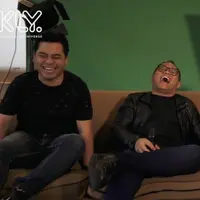 Kira-kira mampu nggak ya Badai Romantic Project menebak lagu Indonesia yang sudah disiapkan tim Bintang.com?