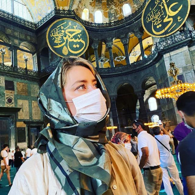 Amber Heard Berhijab Saat Kunjungi Hagia Sophia Lifestyle Liputan6 Com