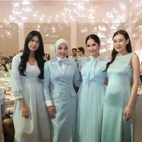 Pesona Almira Tungga dewi Putri Annisa Pohan dengan Riasan Serba Pink. [@annisayudhoyono]