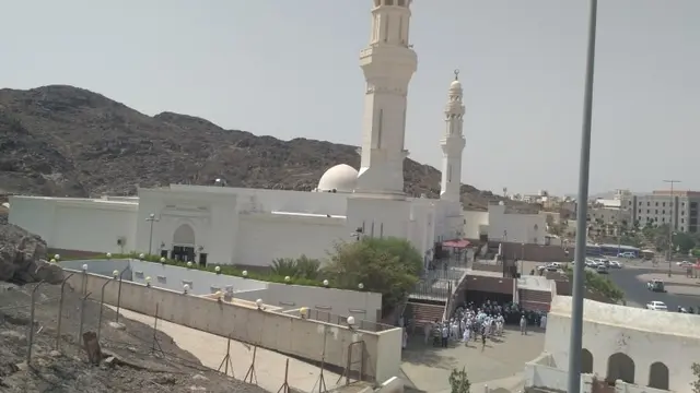 Masjid Sab'a