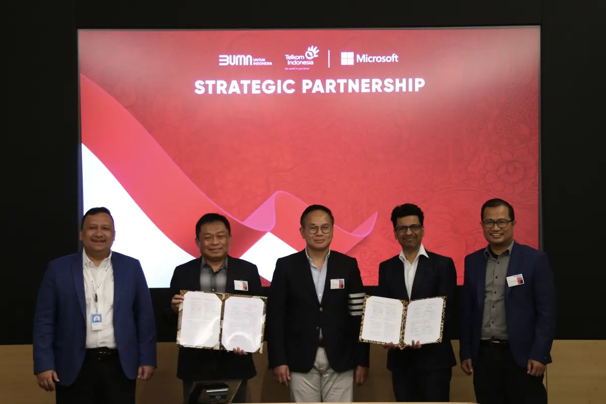 Kemtiraan Strategis Telkom dan Microsoft.
