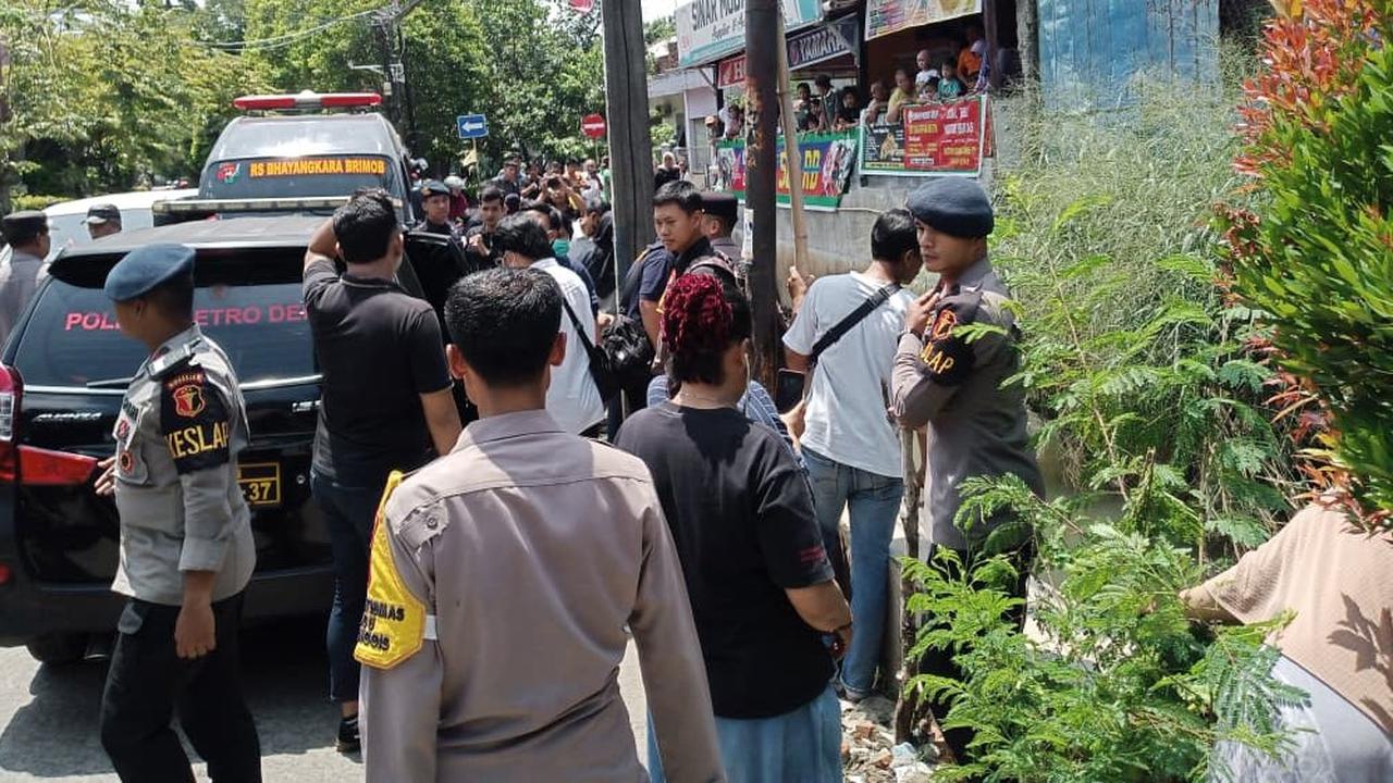 Brimob temukan mayat bayi di sungai