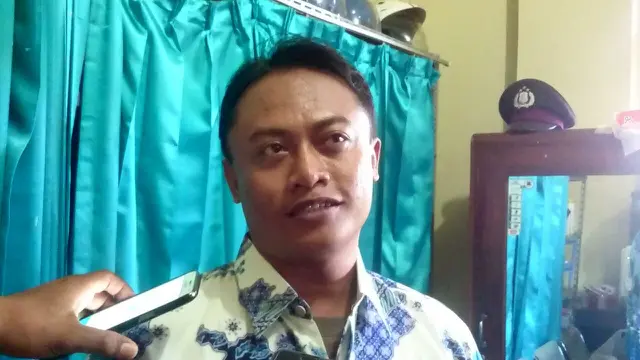 Curhat Kapolres yang Terpaksa Mencopot Seragam Anak Buahnya