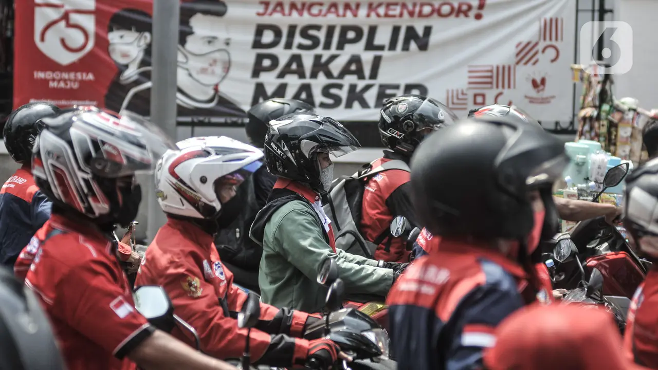 Aksi Konvoi Buruh Tolak UU Cipta Kerja