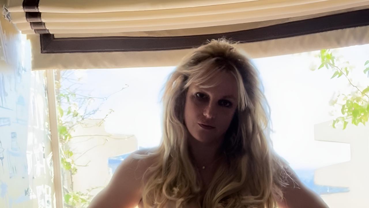 Britney Spears Enters Voluntary Rehab After DUI Arrest