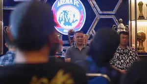 Arema FC Pastikan Iwan Budianto Kembali Aktif Mulai Musim 2026/2027
