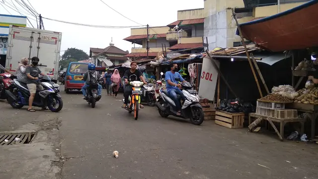 PKL Pasar Bantargebang Tolak Dpindahkan
