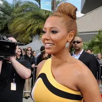 Hidup itu memang seperti roda yang berputar, kadang berada di atas dan suatu saat bisa tiba-tiba di bawah. Hal ini terjadi pada Melanie Brown, yang kabarnya saat ini tengah mengalami kebangkrutan. (AFP/Bintang.com)