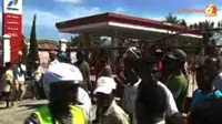 [VIDEO] Tak Dapat Jatah Solar, Nelayan Serbu SPBU di Maluku