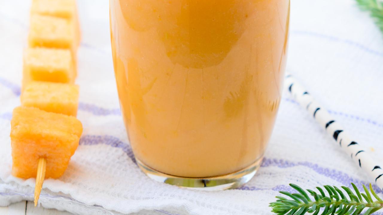 Contoh ilustrasi jus buah nanas