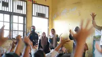 Bantuan Peralatan Sekolah untuk Anak-Anak di SD Negeri Ketibung Aceh Timur