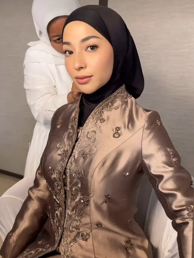 Makeup Nikita Willy saat open house lebaran 2026.