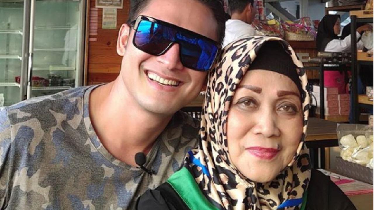 Indra L Bruggman dan Ibundanya Foto Instagram @indrabruggman