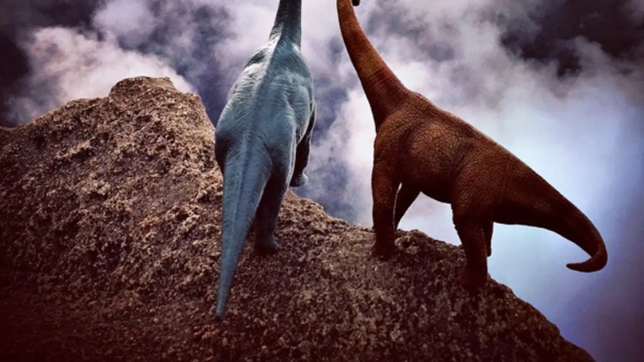 Fotografer Ini Ajak Dinosaurus Berpetualang, Ini 10 Fotonya!