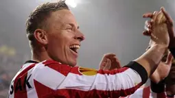 Selebrasi gol striker PSV Eindhoven Balazs Dzsudzsak ke gawang Lille di leg kedua 32 besar Europa League di Philipsstadion, 24 Februari 2010. PSV Unggul 3-1. AFP PHOTO/ ANP/ TOUSSAINT KLUITERS