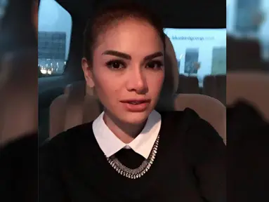 Nikita Mirzani, merintis usaha menjual busana renang atau bikini (instagram.com/nikitamirzanimawardi)