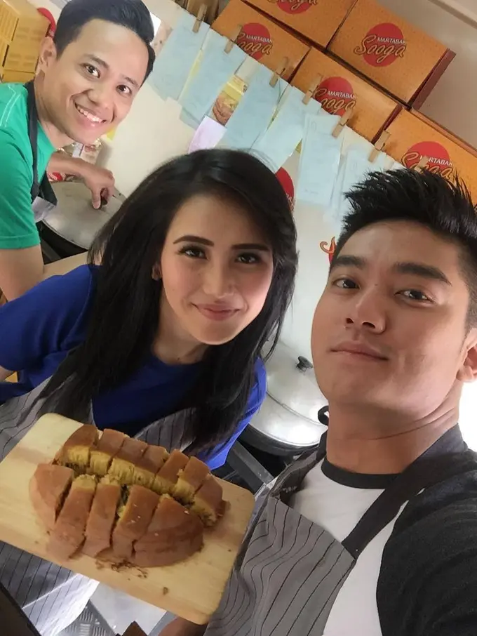 Sempat 4 Tahun Musuhan, Ini 6 Potret Kebersamaan Ayu Ting Ting dan Boy William