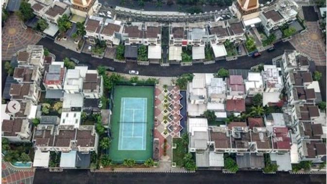 Cosmo Park di atap gedung Thamrin City, Jakarta Pusat. (dok.Instagram @luckyhrtnto/https://www.instagram.com/p/BqWFRxWHmsK/Henry