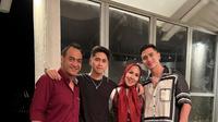 7 Momen Perdana Pertemuan Verrell Bramasta dan Ferry Irawan, Penuh Kehangatan (Sumber: Instagram/bramastavrl)