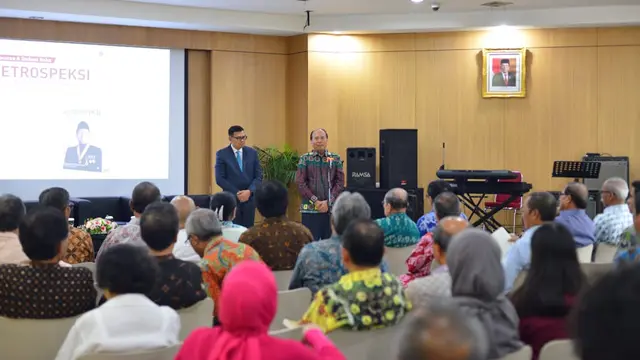 Dubes Soemadi D.M Brotodiningrat dalam peluncuran buku Retrospeksi.
