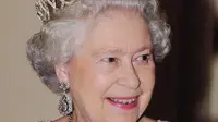 Perhiasan mahkota kerajaan Inggris berharga tak ternilai, terutama dari historisnya. Berikut adalah beberapa perhiasan paling terkenal dan termahal (Foto: Instagram @theroyalfamily)