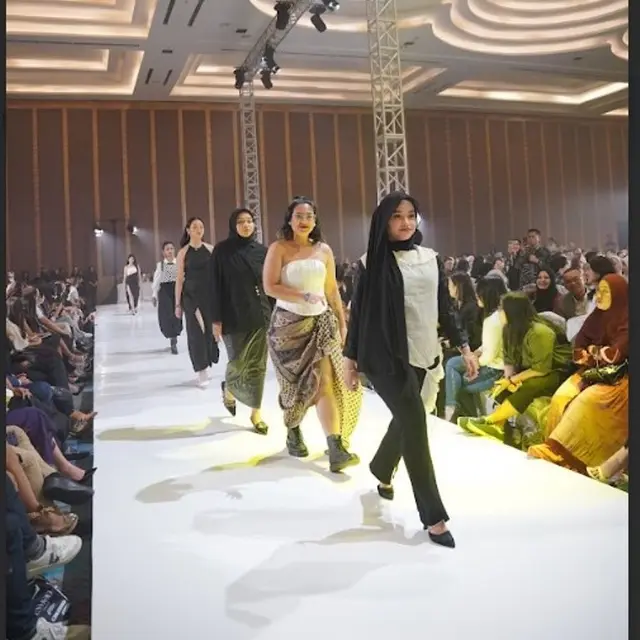 ESMOD Jakarta Creative Show 2024.  foto: ESMOD Jakarta