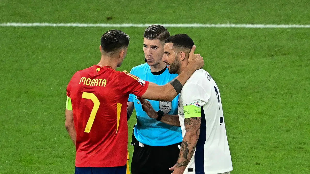 Spanyol Vs Inggris