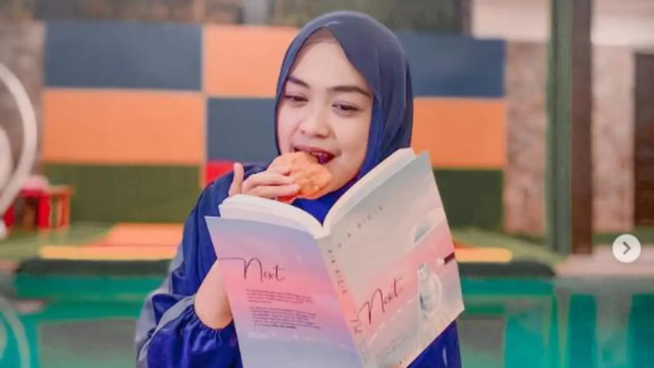 Pola Makan Ria Ricis yang Bisa Perlancar ASI dan Turunkan Berat Badan