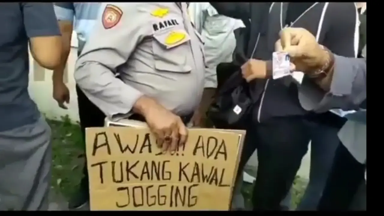 Polisi Sita Poster Tukang kawal Jogging
