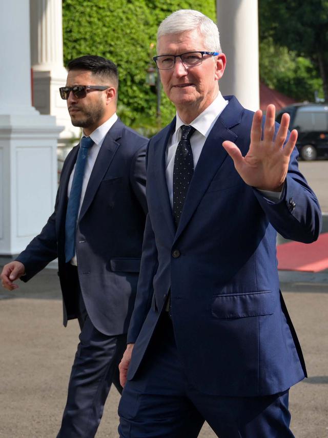 CEO Apple Tim Cook Datangi Istana Kepresidenan