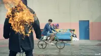 Enerjik dan penuh semangat, BTS luncurkan video klip terbarunya berjudul 'Fire'.