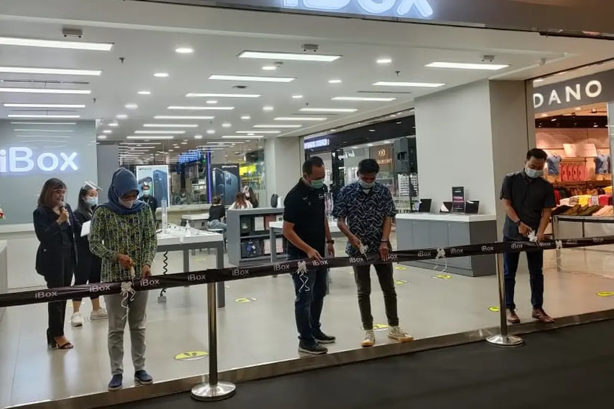 Erajaya membuka 13 toko baru di kota-kota seluruh Indonesia