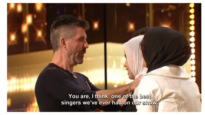 Dapat Golden Buzzer di America's Got Talent dari Simon Cowell, Ini 8 Potret Putri Ariani