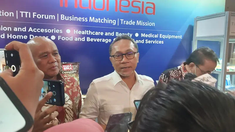 Menteri Perdagangan Zulkifli Hasan membantah kenaikan harga mie instan imbas dari kenaikan harga gandum.