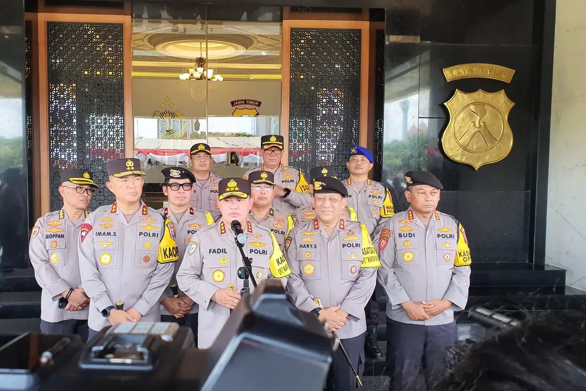 Kabaharkam Polri Komjen Pol Fadil Imran memastikan Pemilu 2024 di Jawa Timur aman. (Dian Kurniawan/Liputan6.com)