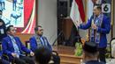 Ketua Umum Partai Demokrat Agus Harimurti Yudhoyono atau AHY (kanan) saat pendaftaran Partai Politik Calon Peserta Pemilu Tahun 2024 hari kelima di Kantor KPU, Jakarta, Jumat (5/8/2022). Demokrat menjadi partai politik ke-12 yang mendaftarkan diri untuk calon peserta Pemilu tahun 2024. (Liputan6.com/Faizal Fanani)