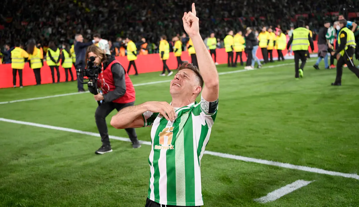 <p>Real Betis akhirnya muncul sebagai jawara Copa del Rey usai menang 5-4 dalam adu penalti. (AFP/Jorge Guerrero)</p>