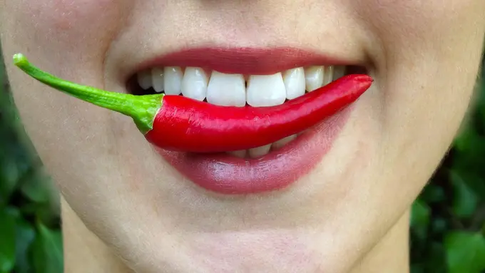 Ilustrasi makanan pedas. Image by englishlikeanative from Pixabay