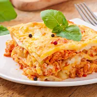 Chicken lasagna recipe. (Photo: timolina/Freepik)
