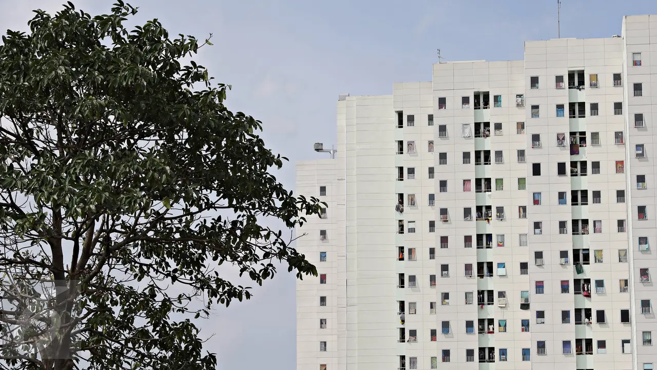 Perum Perumnas membangun Rusunami Sentraland Bekasi.