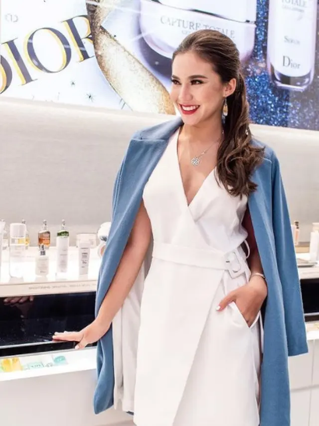 6 Potret Karen Nijsen, Model yang Dikabarkan Dekat dengan Gading Marten