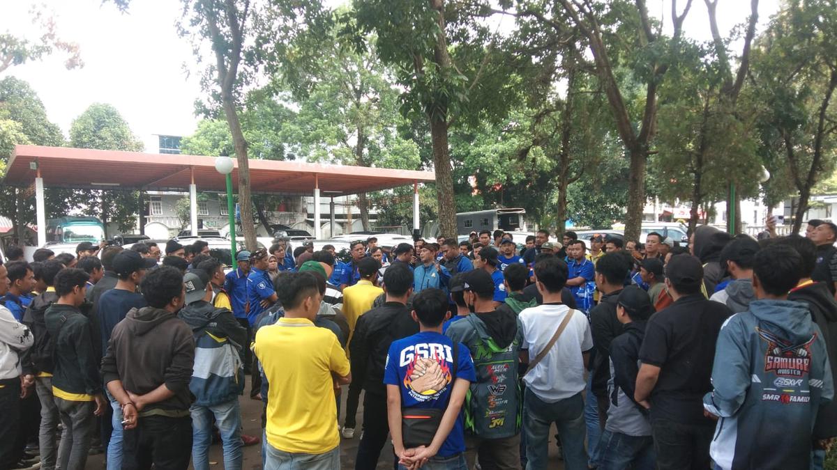 Puluhan Buruh di Sukabumi Di-PHK Lewat Pesan Singkat Saat Cuti Lebaran