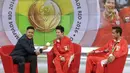 Peraih medali emas bulutangkis Olimpiade Rio 2016, Liliyana Natsir dan Tontowi Ahmad (kanan), saat hadir dalam acara Liputan 6 SCTV di Studio SCTV, SCTV Tower, Jakarta, Kamis (25/8/2016). (Bola.com/Arief Bagus)