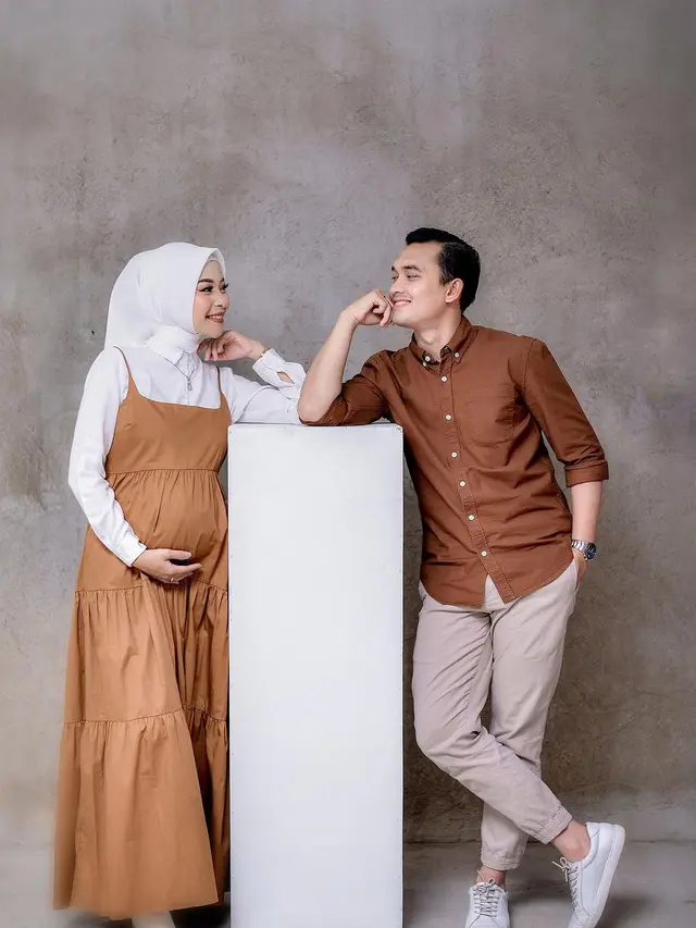 Bintang Ikatan Cinta, Ikbal Fauzi dan Novia Giana segera dikaruniai anak kedua berjenis kelamin laki-laki (Foto: @lensa_photographyvideography @abebagusrusiswan via Instagram ikbalfauzi_)