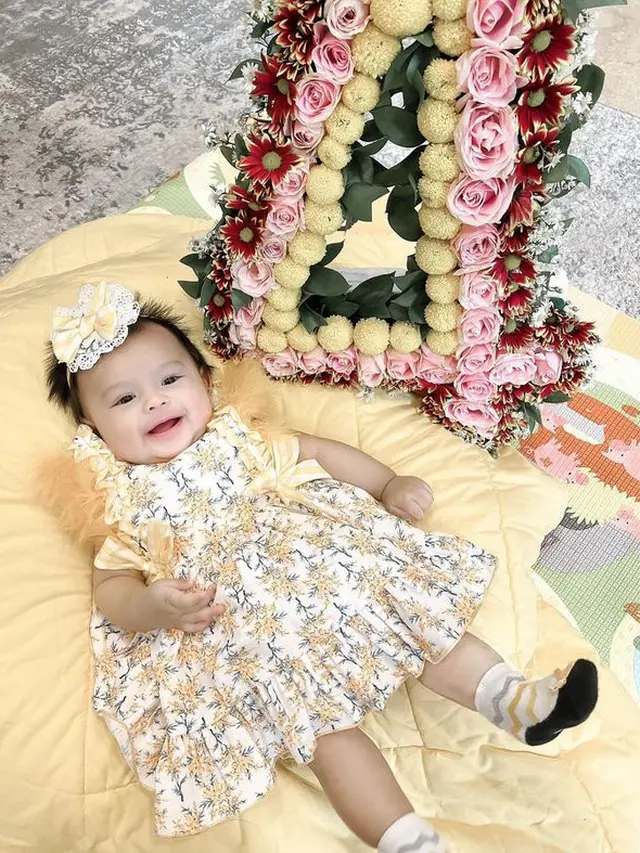 [Fimela] 9 Potret Transformasi Baby Ameena dari Usia 1 Hingga 9 Bulan