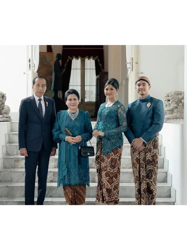 6 Adu Gaya Iriana Jokowi dan Erina Gudono Pakai Satu Set Perhiasan Mewah saat Kondangan, Siapa Paling Kinclong?
